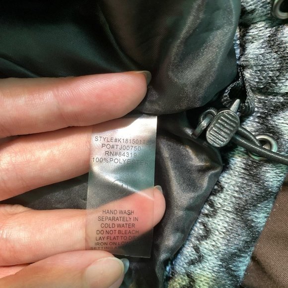 Vest - Picture 4 of 4